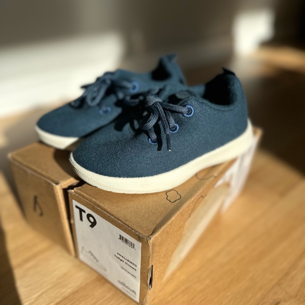 allbirds Kids Navy Sneakers with Cream Sole